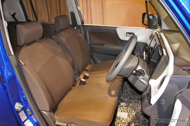 MRワゴン 新型モデルは個性的デザインと広い室内空間が特徴
