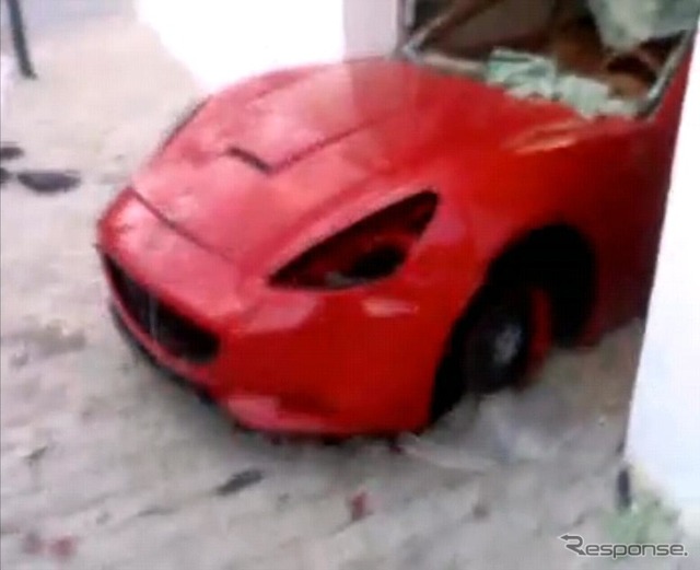チェニジア前大統領の所有車（動画キャプチャ）