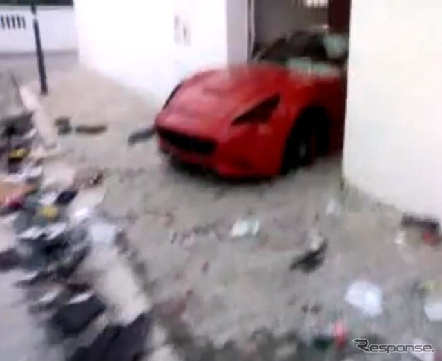 チェニジア前大統領の所有車（動画キャプチャ）