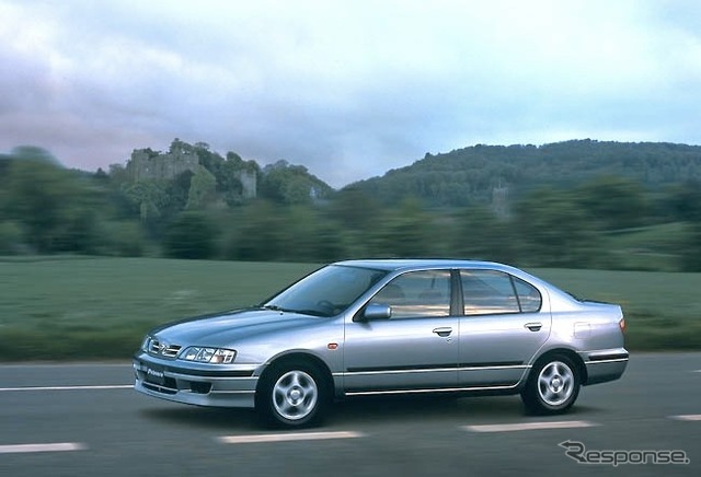 【パリ・ショー出品車】これがうわさの次期日産『プリメーラ』か