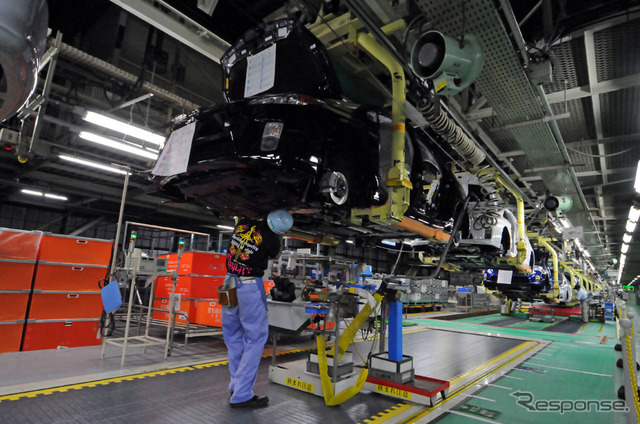 プリウスを生産する堤工場（資料画像）
