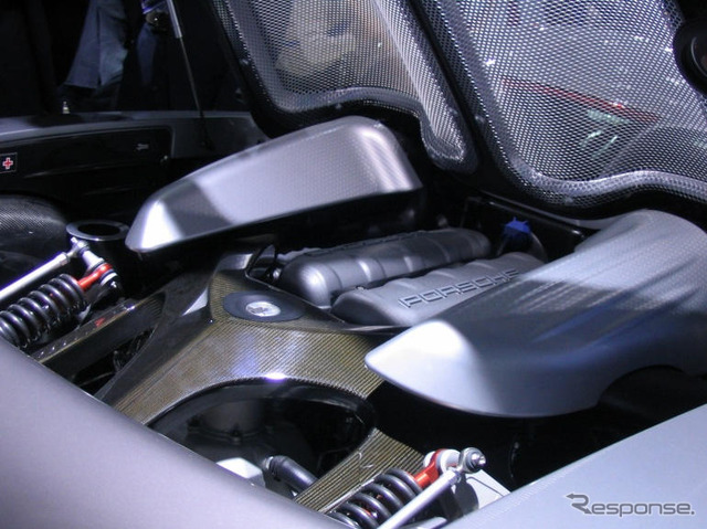 【フランクフルトショー2003ブースレポート】GT3RSはフォトジェニック--ポルシェ