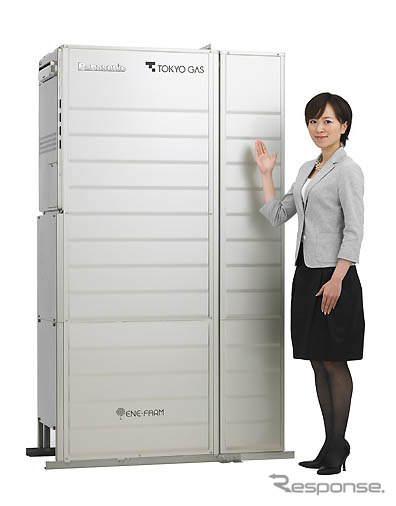 エネファームの新製品は定格発電効率40%を実現、価格を従来から70万円安い276万1500円とした