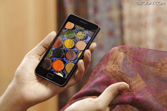 【MWC 2011(Vol.9)】Samsung、最新スマートフォン「GALAXY S II」を発表 「GALAXY S II」