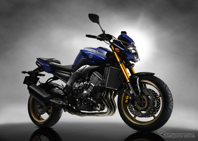 輸出モデルのFZ8