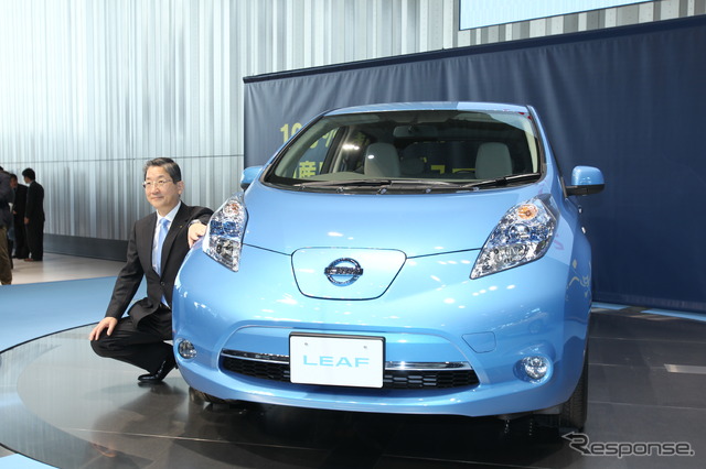 電気自動車のリーフ 