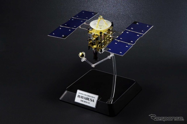 大人の超合金小惑星探査機はやぶさ