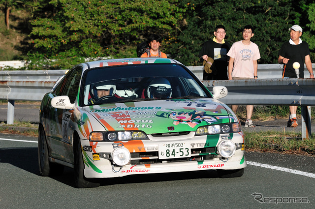 インテグラの痛車で全日本ラリー選手権に参戦(C)copyright 2011 MELONBOOKS Inc. all rights reserved.