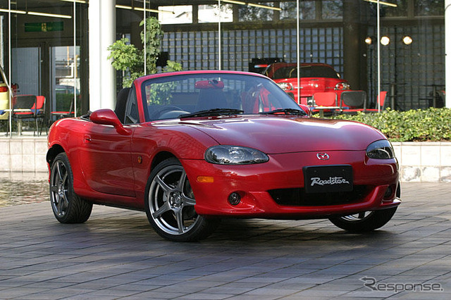 【東京ショー2003出品車】マツダ『ロードスター・ターボ』…新たな人馬一体感