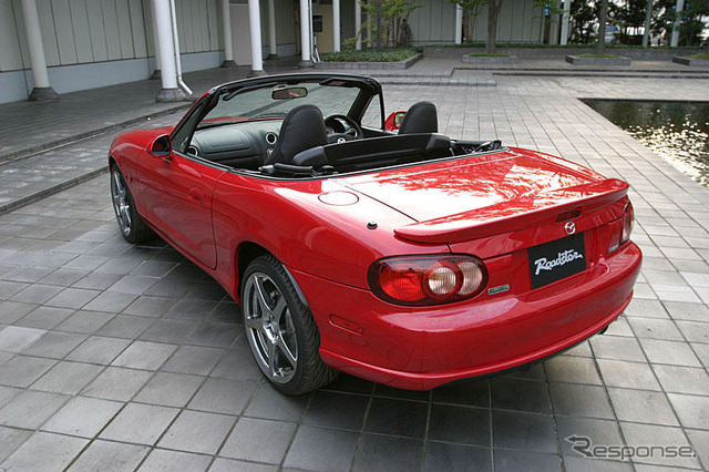 【東京ショー2003出品車】マツダ『ロードスター・ターボ』…新たな人馬一体感