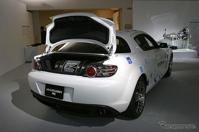 【東京ショー2003出品車】ロータリーと水素は相性がよい!?…マツダ