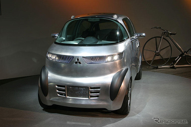 【東京ショー2003出品車】三菱『SE-RO』---3つの新しい価値