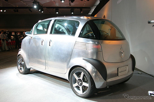 【東京ショー2003出品車】三菱『SE-RO』---3つの新しい価値