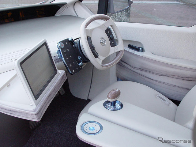 【東京ショー2003出品車】日産『セレニティ』---豪華な次世代MPV