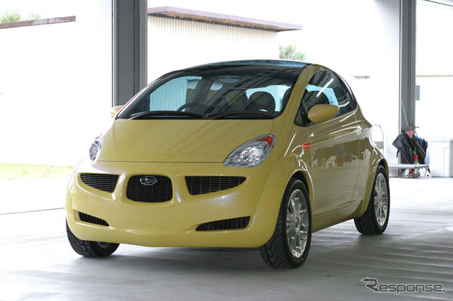 【東京ショー2003出品車】ニューコンパクトの理想形---スバル『R1e』