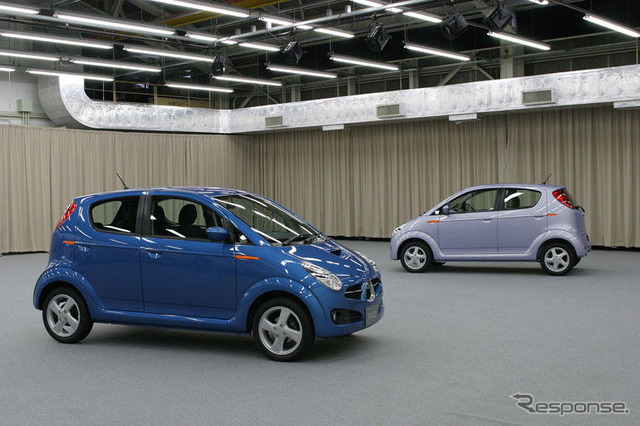 【東京ショー2003出品車】埋もれない個性---スバル『R2』