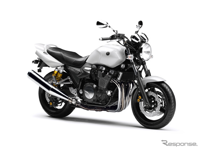 XJR1300 ブルーイッシュホワイトカクテル1