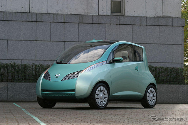 【東京ショー2003出品車】日産『エフィス』……水のイメージ