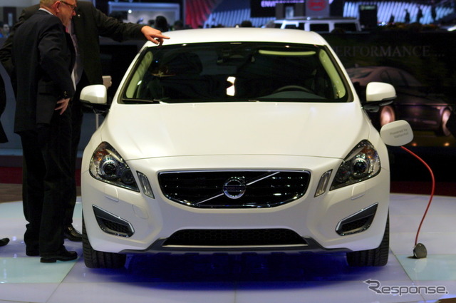 ボルボ V60プラグインハイブリッド
