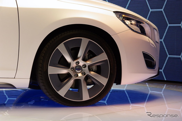 ボルボ V60プラグインハイブリッド