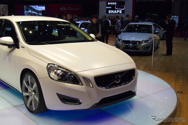 ボルボ V60プラグインハイブリッド