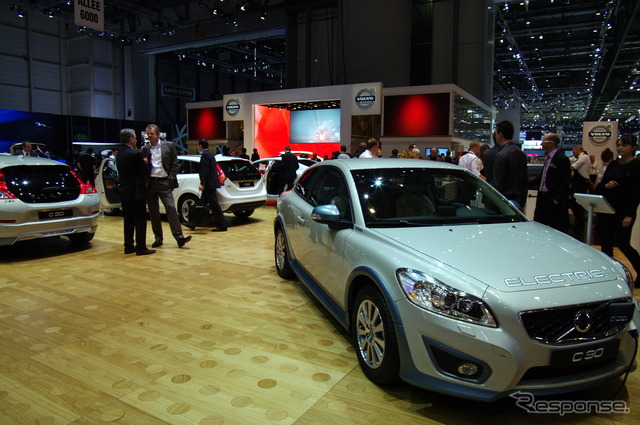 ボルボ V60プラグインハイブリッド