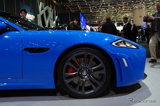 ジャガー XKR-S