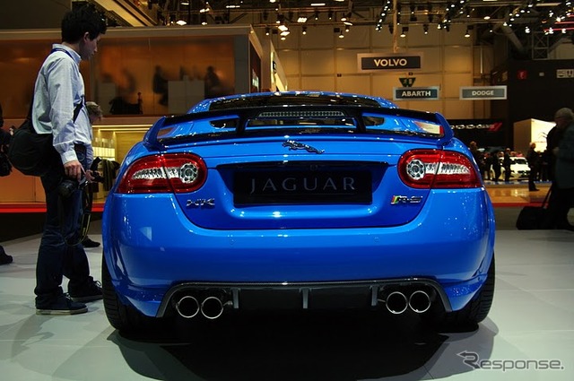 ジャガー XKR-S