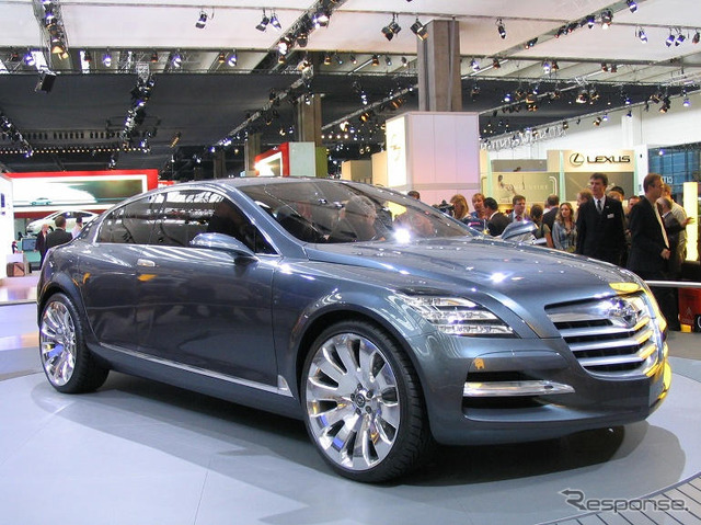 【東京ショー2003出品車】オペルは早くも新型『アストラ』を紹介