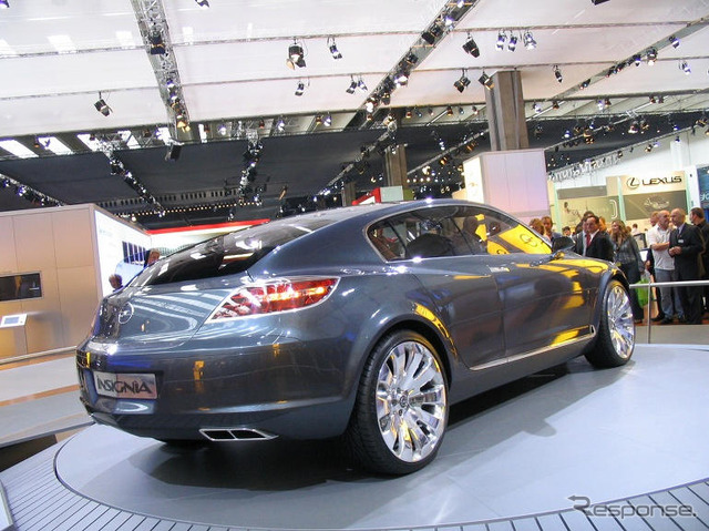 【東京ショー2003出品車】オペルは早くも新型『アストラ』を紹介