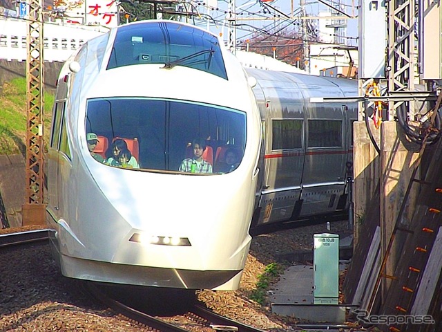 特急運転中止やダイヤ変更など
