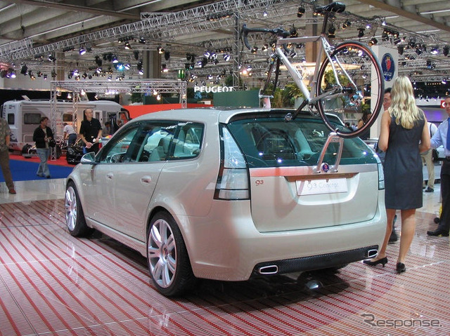 【東京ショー2003出品車】サーブの将来のワゴン?　ハッチバック?