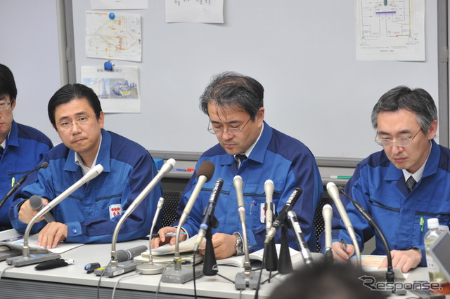 (22日午前1時・東電本店) 撮影=中島みなみ