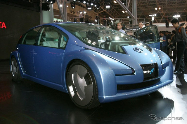 【東京ショー2003速報】トヨタ、ついにリチウムイオン電池採用—『ファインN』