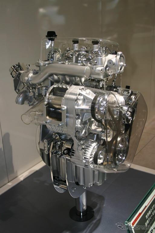 【東京ショー2003速報】ダイハツ渾身の力作、660cc・2ストロークディーゼル