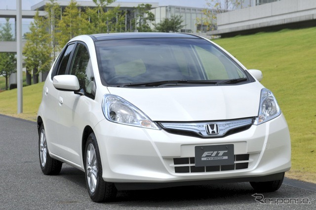 新型車部門：ホンダ・フィットハイブリッド