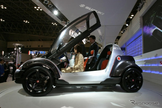【東京ショー2003速報】「カワイイかもぉ」はこちら---スズキ『ランドブリーズ』