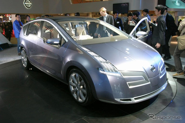 【東京ショー2003速報】日産はコンセプトカーが目白押し、コミューターからミニバンまで