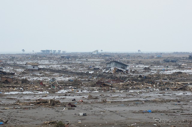 東日本大震災 津波で壊滅的な被害を受けた海沿いの街(宮城県山元町付近)