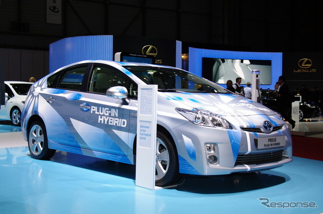 プリウス PHV