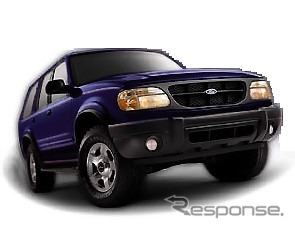 フォードが世界初のメーカーオプションを『エクスプローラー』に採用