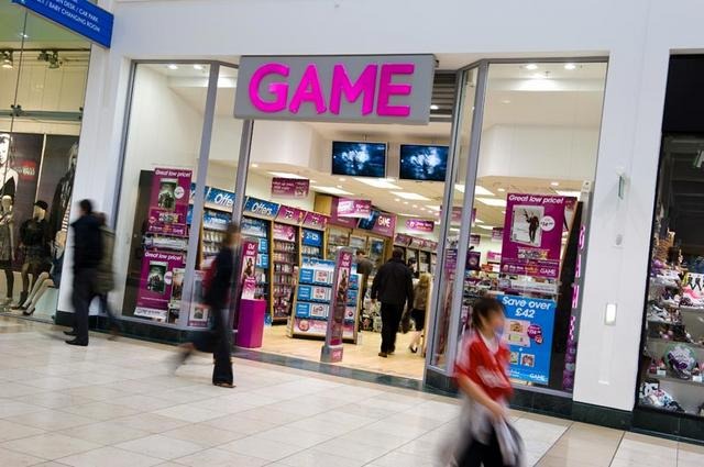 3DSの在庫が足りなくて、テスコの行列に並んだ専門店「GAME」 3DSの在庫が足りなくて、テスコの行列に並んだ専門店「GAME」