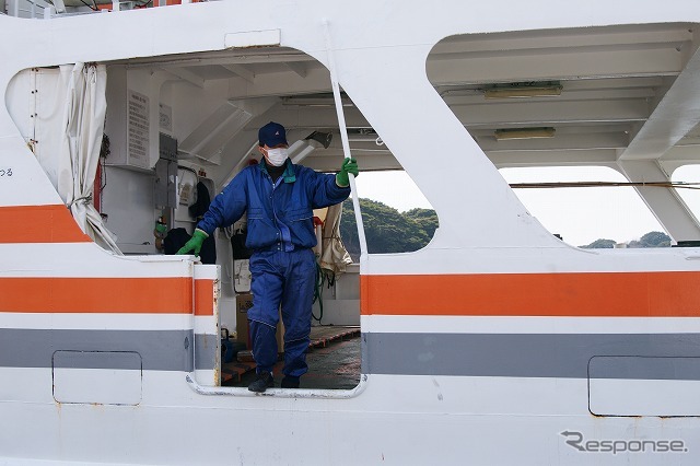 東日本大震災 津波に立ち向かった離島航路