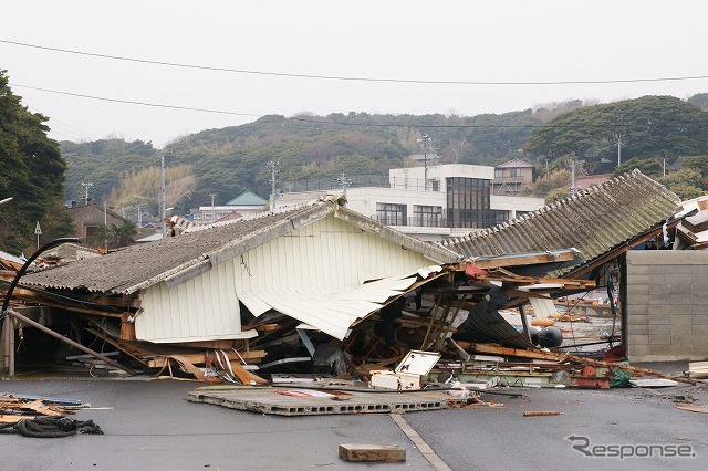 東日本大震災 田代島 電柱の一番上で津波に耐えた