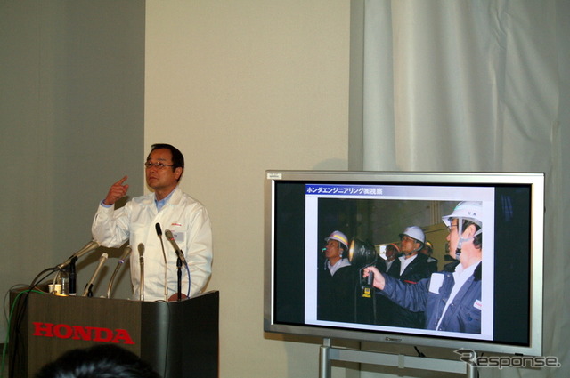 被災状況を説明する伊東孝紳社長