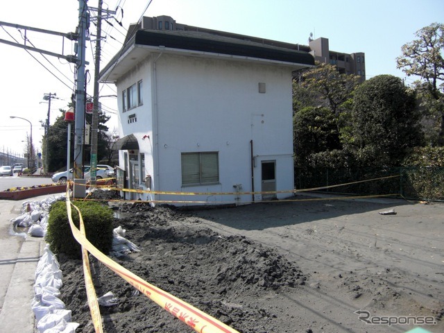浦安市内の液状化(3月25日撮影)