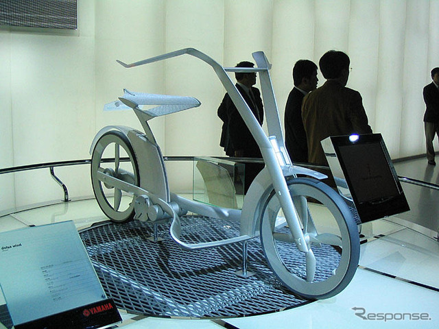 【東京ショー2003速報】ヤマハは技術を芸術に……小型ビークルの可能性