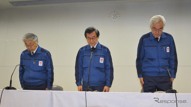 (13日15時・東電本店) 撮影=石田信一郎