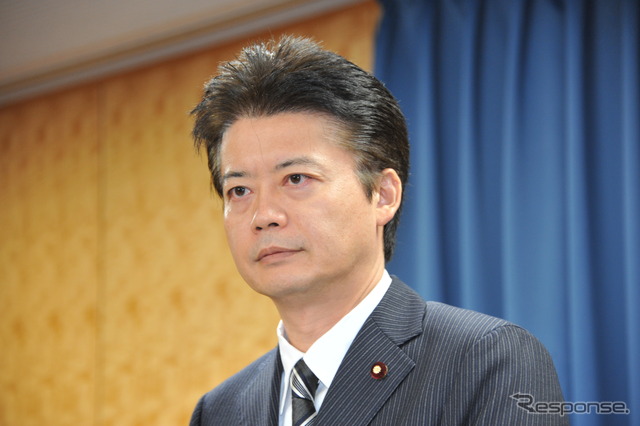 玄葉光一郎国家戦略担当相（政調会長／12日・内閣府）　