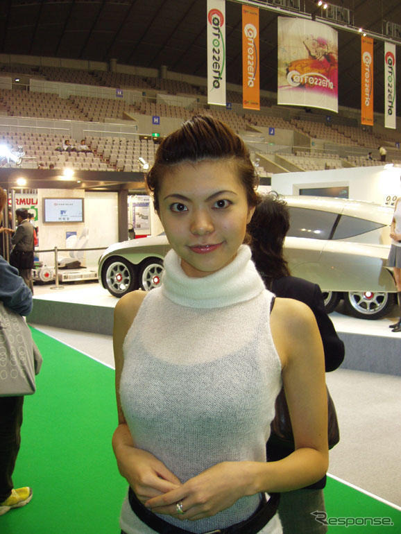 【東京ショー2003速報】コンパニオンは女子大生---慶応デス